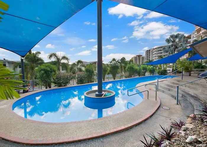 Captain'S Lookout - Penthouse Living At Cullen Bay