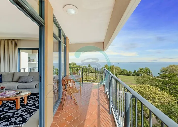 Zen88 Esplanade: 3-Br Luxury Suite Near Waterfront